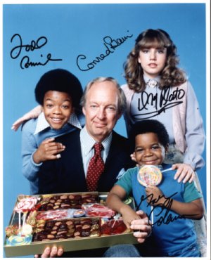 Diff'rent Strokes autographed cast photo
