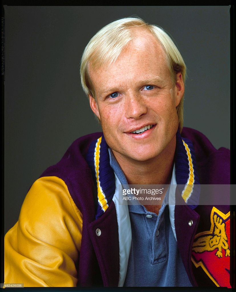 how old is bill fagerbakke - Ilustrasi 3